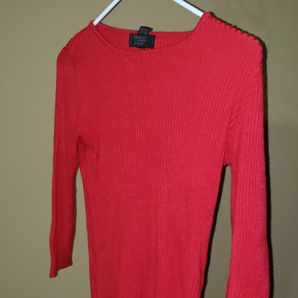 Red lightweight sweater